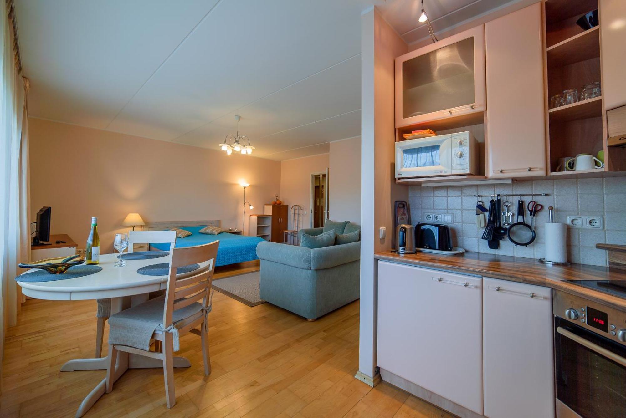 Romeo Family Kaarli Apartment Tallinn Eksteriør bilde